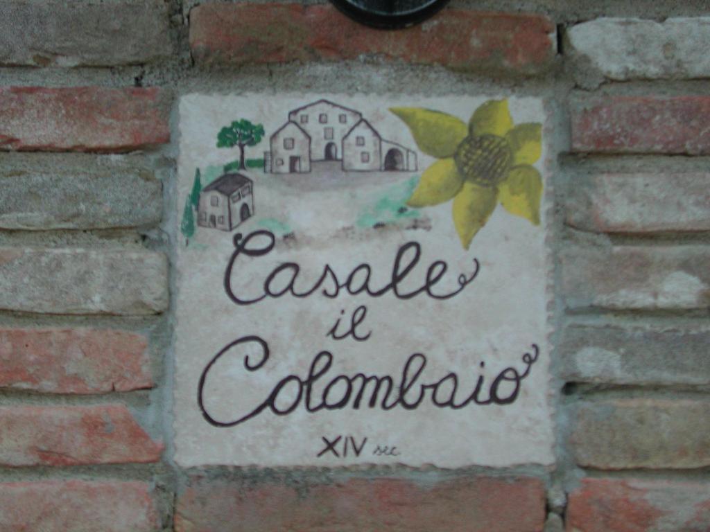 Гостевой дом Casale Il Colombaio Di Toiano Valli Экстерьер фото