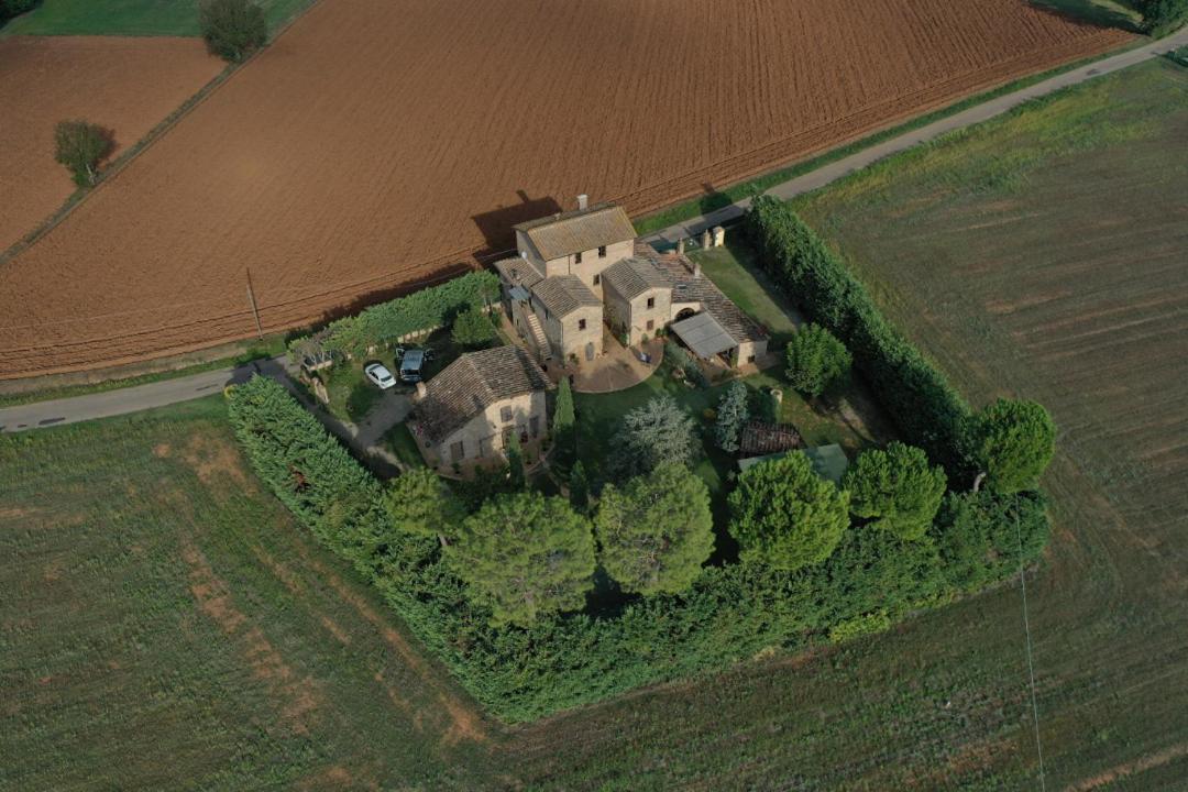 Гостевой дом Casale Il Colombaio Di Toiano Valli Экстерьер фото